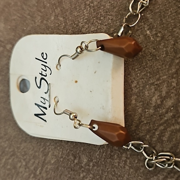 5/$25 MY STYLE Amber Acrylic Spike Castlecore Chain Necklace Earrings Set - Picture 5 of 8